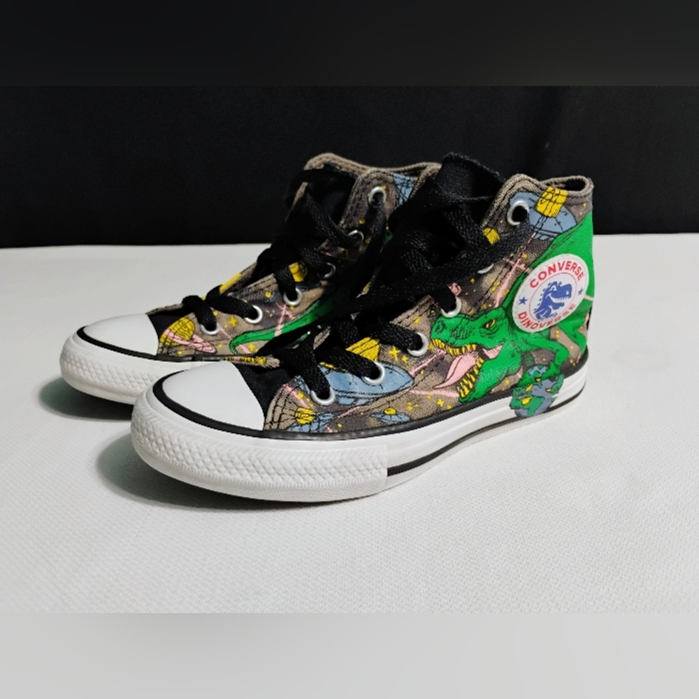Converse Kids High-Top Sneakers in Green, Black, White with Dinosaur Print